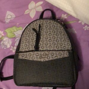 Mini guess back bag